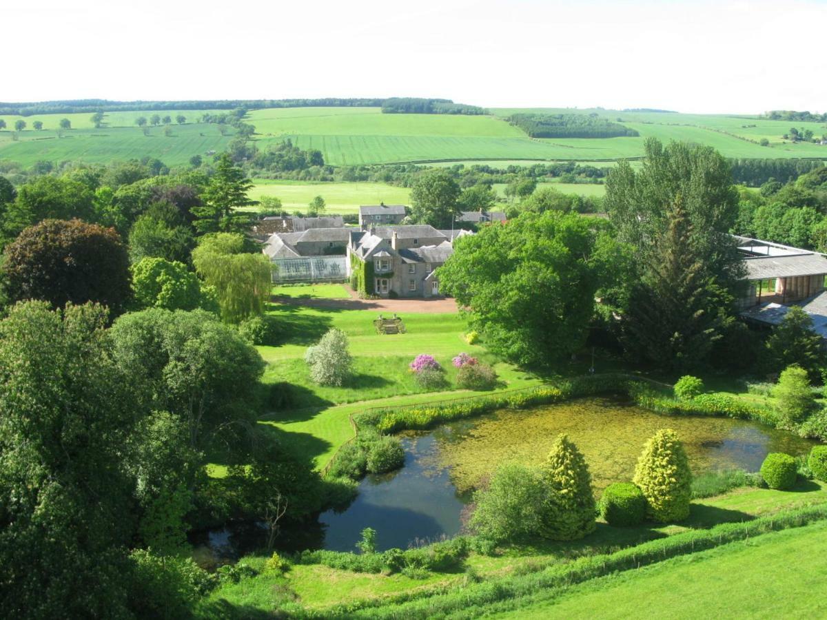 Newton Farmhouse B & B Jedburgh Buitenkant foto